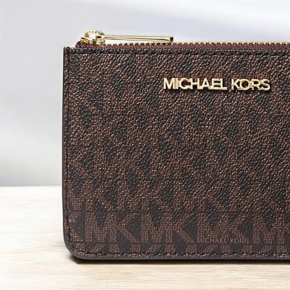 Michael Kors Tan Card Holder with Key Ring - Picture 4 of 8